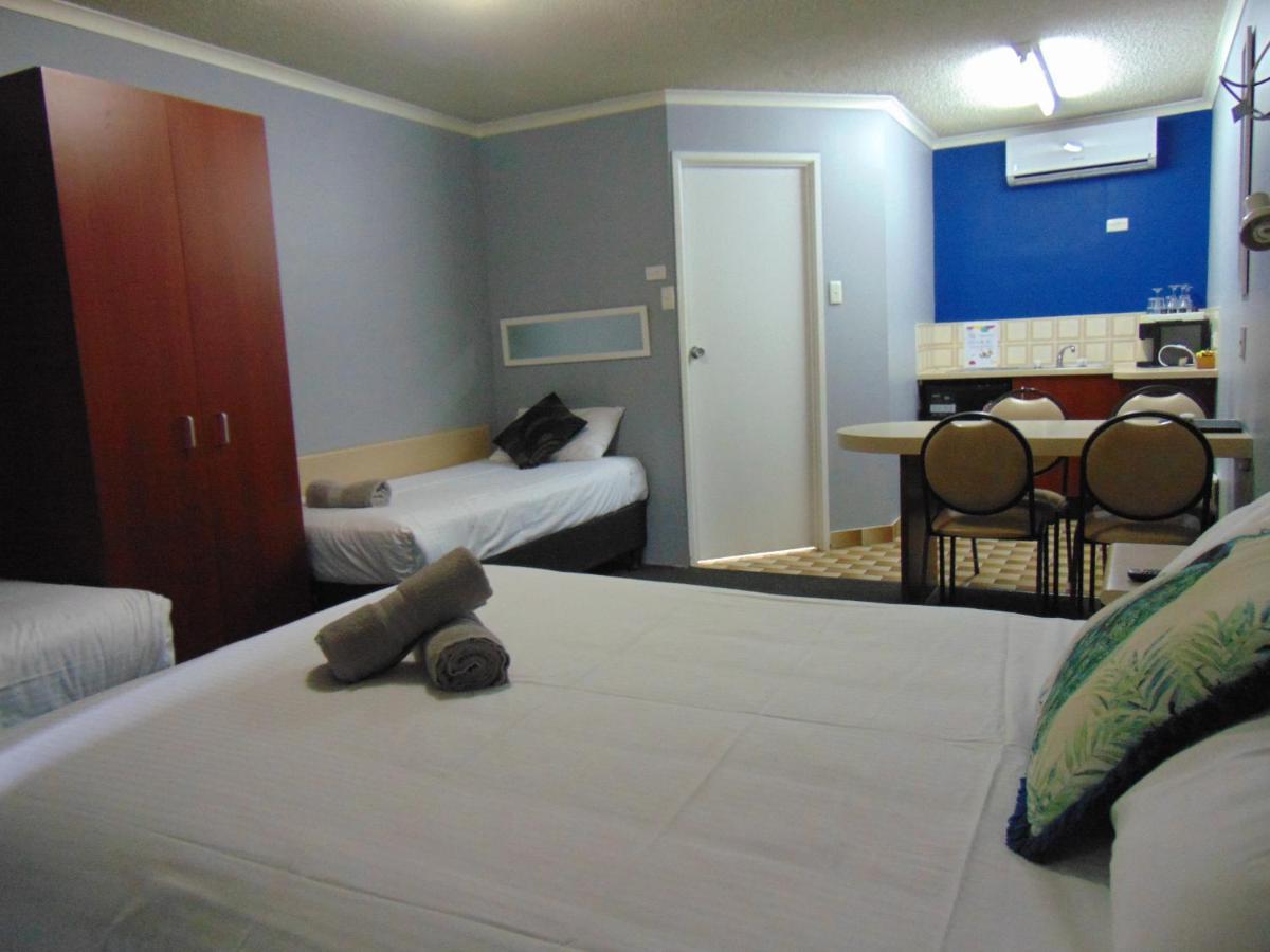 Rockhampton Court Motor Inn Buitenkant foto